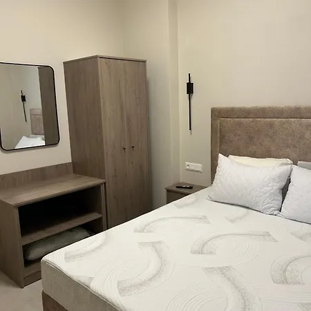 Aura Luxury 3 *